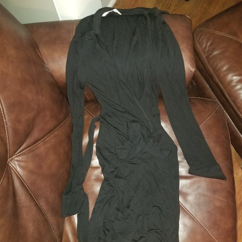 Diane von Furstenberg CLASSIC Wrap Dress in Size 0